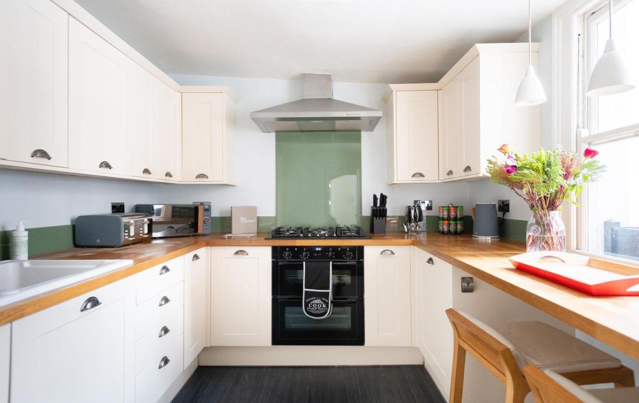 The Euston Square Escape - Modern And Central 4Bdr Home Londra Esterno foto